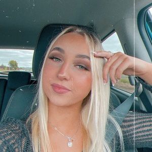 Meet your Posher, Celeste